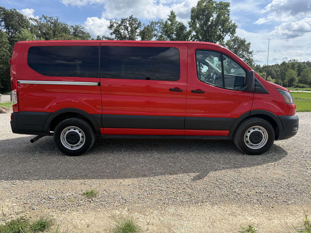 Ford Transit Passenger Wagon T-150 130" Low Roof XLT RWD 2020