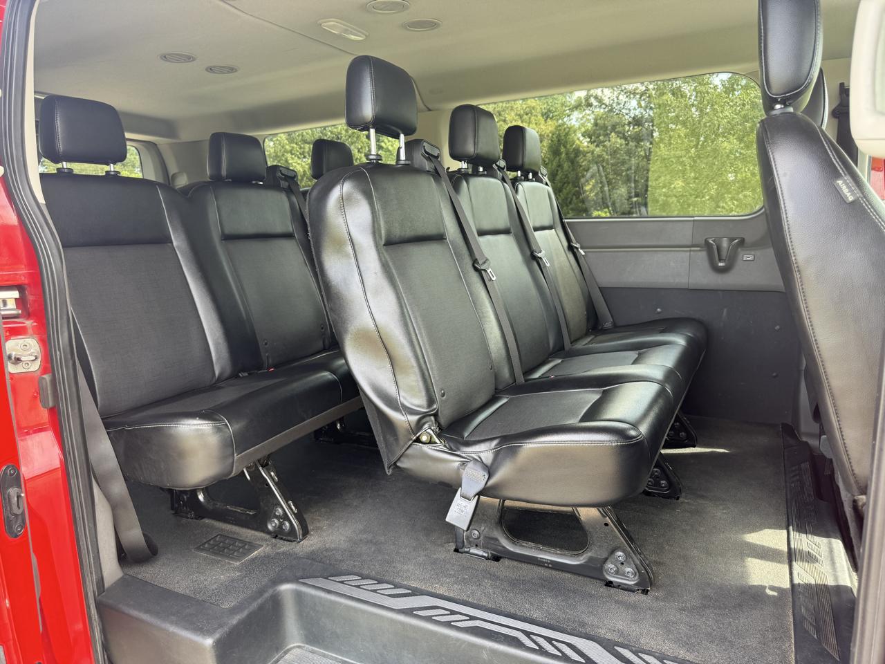 Ford Transit Passenger Wagon T-150 130" Low Roof XLT RWD 2020