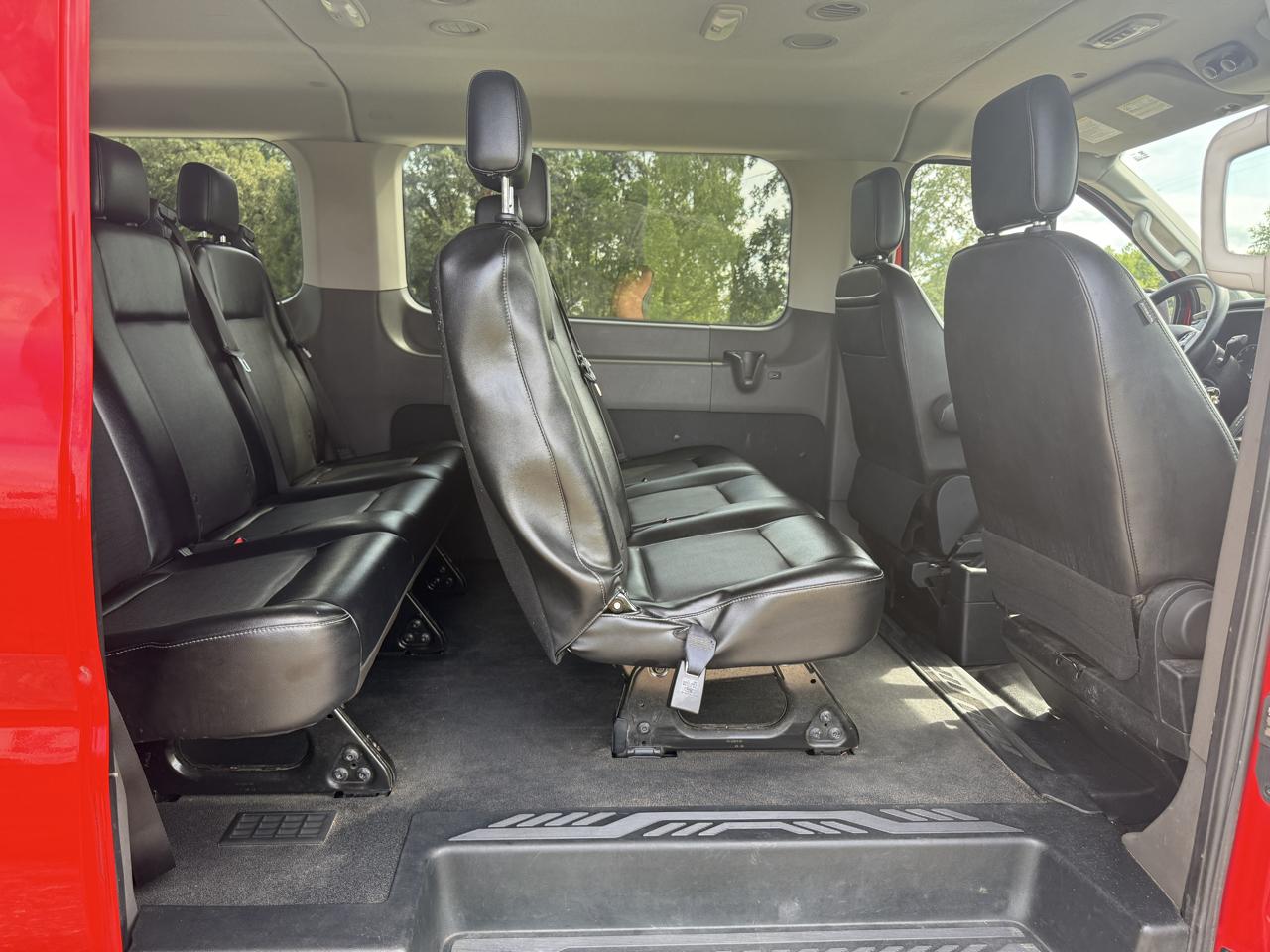 Ford Transit Passenger Wagon T-150 130" Low Roof XLT RWD 2020
