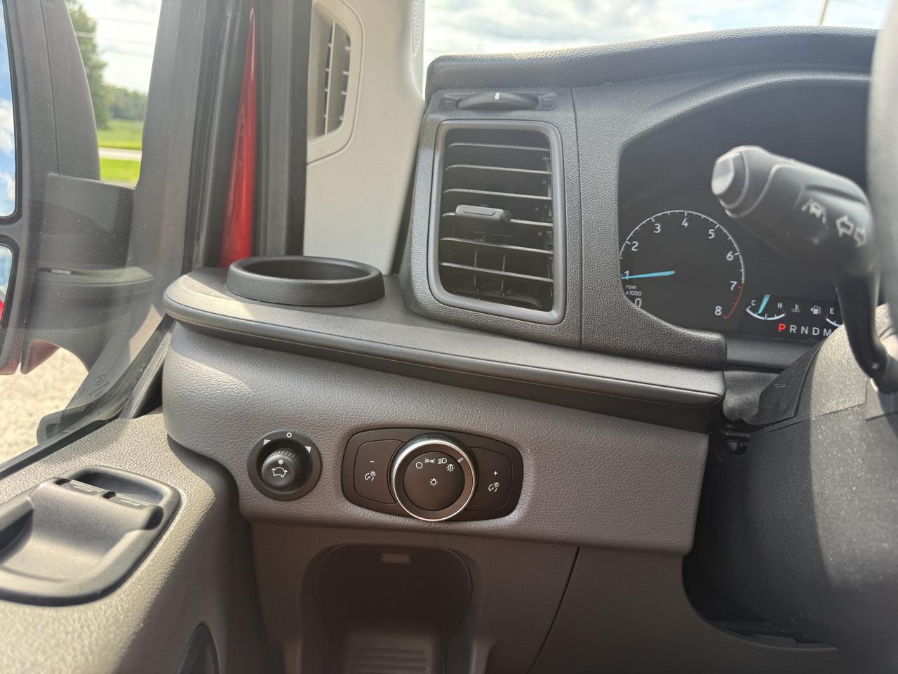 Ford Transit Passenger Wagon T-150 130" Low Roof XLT RWD 2020