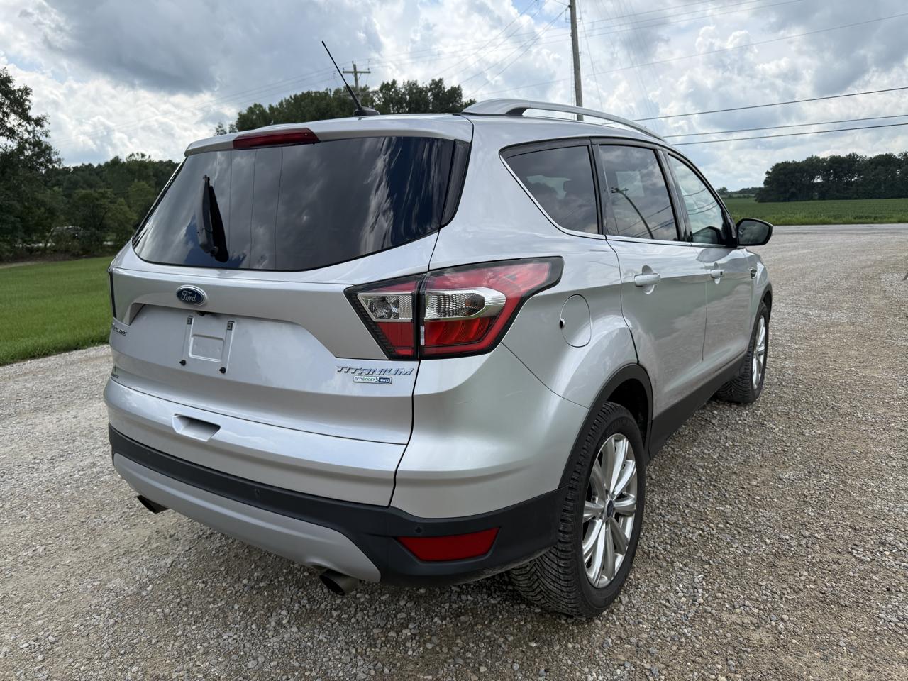 Ford Escape Titanium 4WD 2017