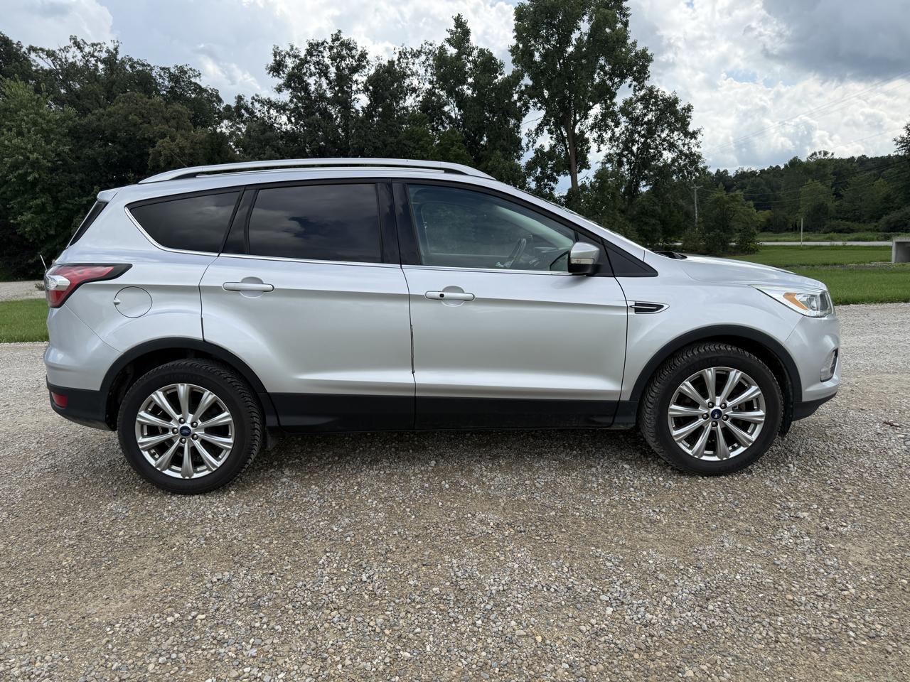 Ford Escape Titanium 4WD 2017