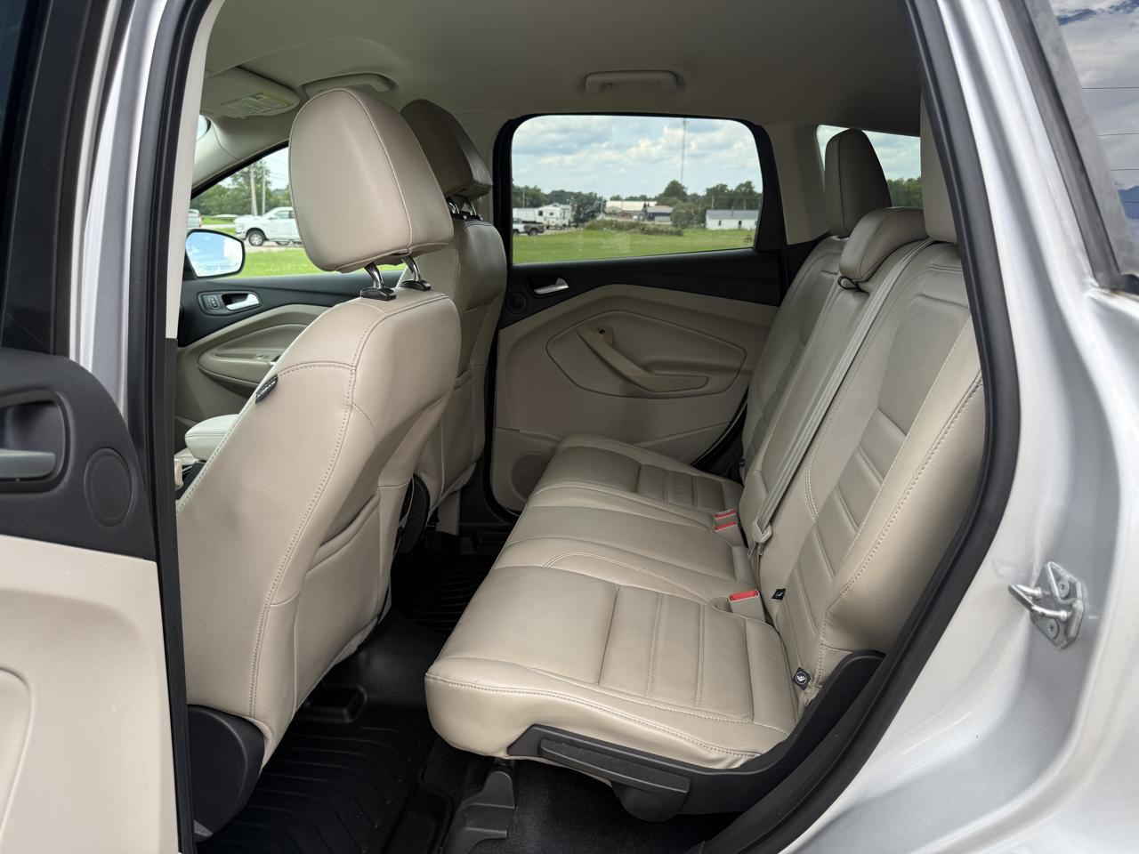 Ford Escape Titanium 4WD 2017