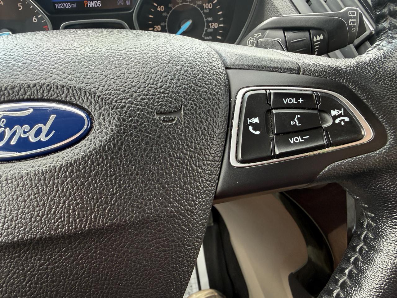 Ford Escape Titanium 4WD 2017