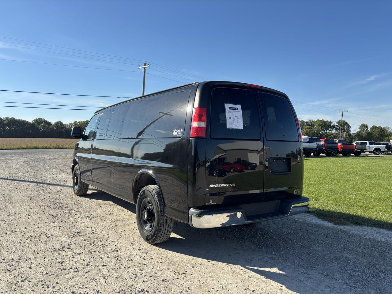 Chevrolet Express Passenger RWD 3500 155" LT 2018