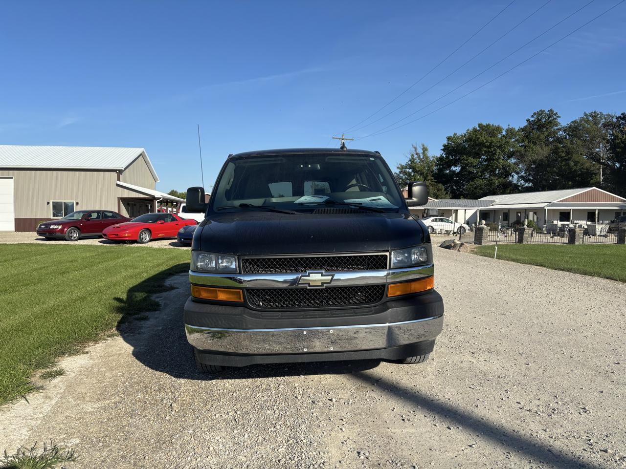 Chevrolet Express Passenger RWD 3500 155" LT 2018