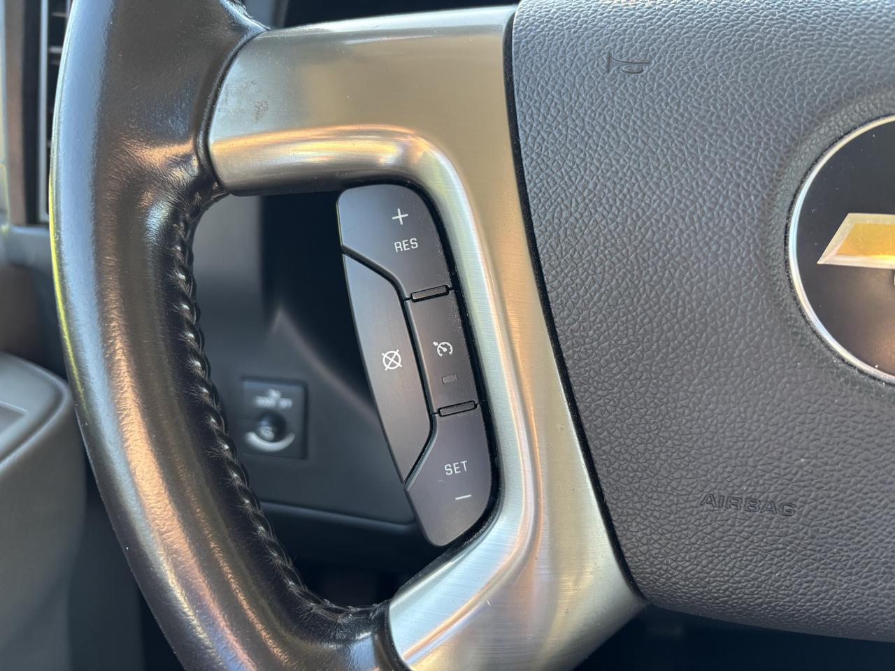 Chevrolet Express Passenger RWD 3500 155" LT 2018