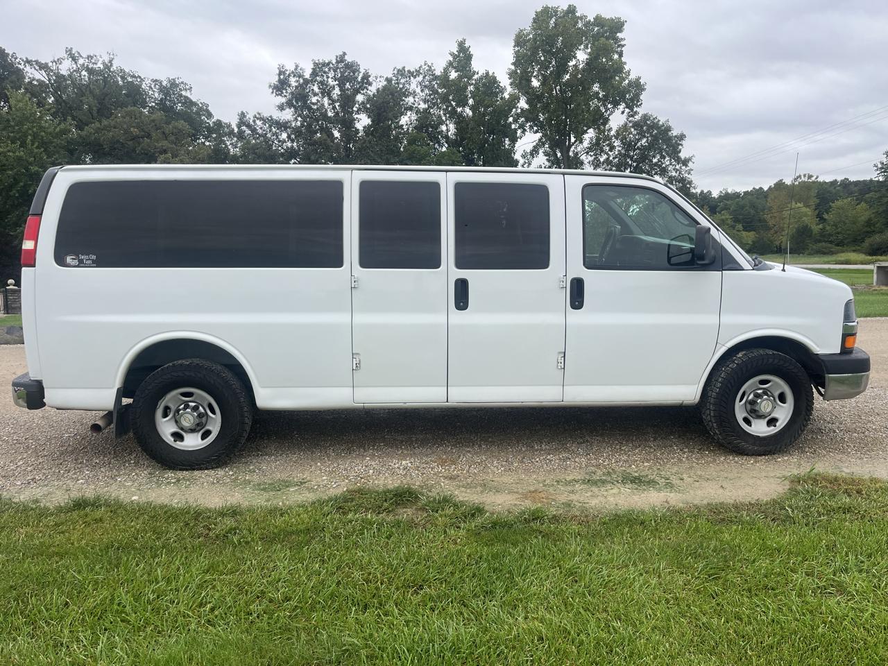 Chevrolet Express Passenger RWD 3500 155" LT w/1LT 2014