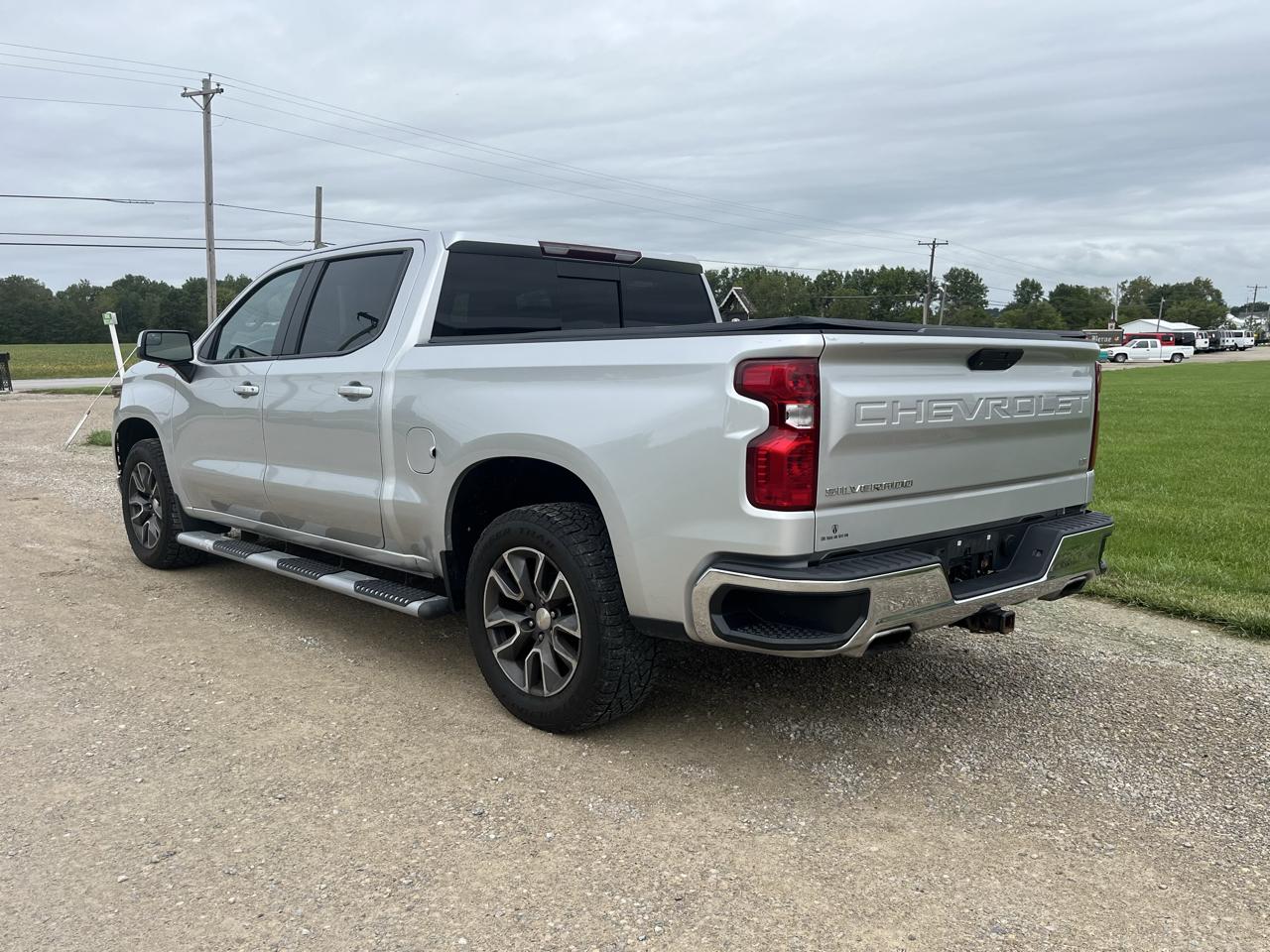 Chevrolet Silverado 1500 4WD Crew Cab 147" LT w/1LT 2021