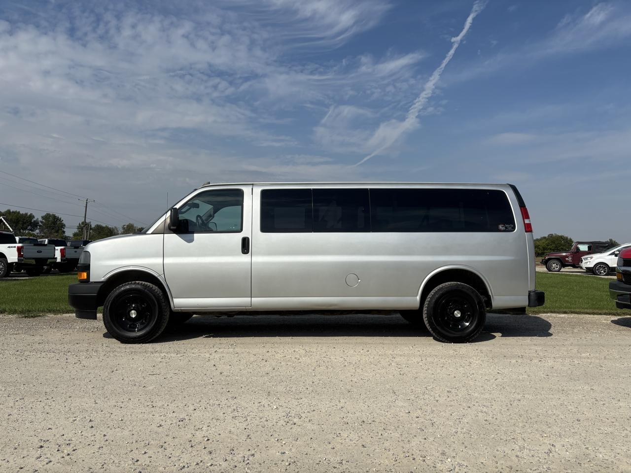 Chevrolet Express Passenger RWD 3500 155" LS 2021