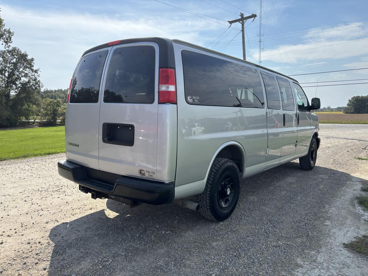 Chevrolet Express Passenger RWD 3500 155" LS 2021