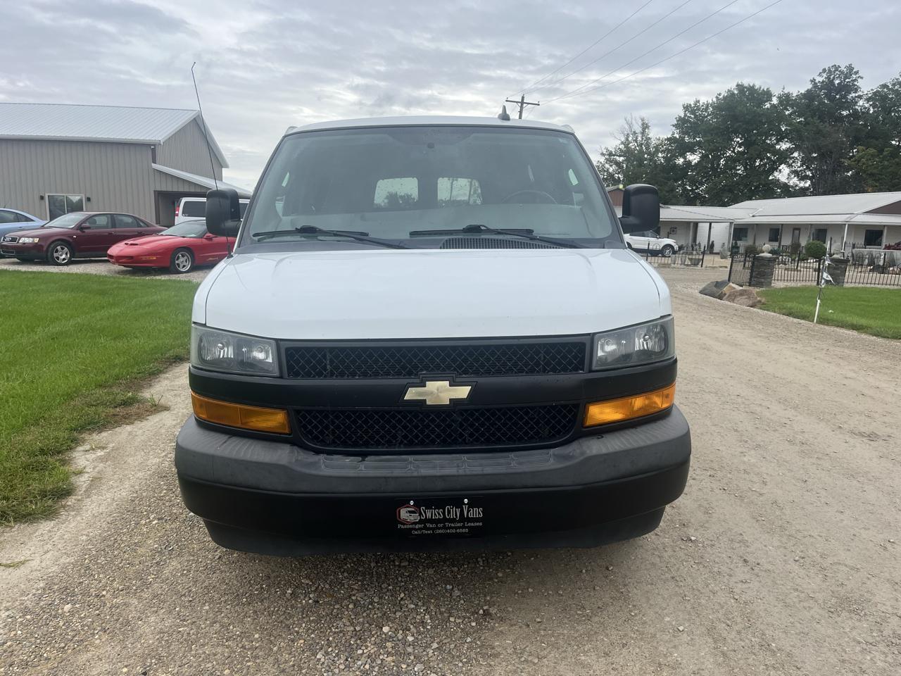 Chevrolet Express Passenger RWD 3500 155" LS 2019