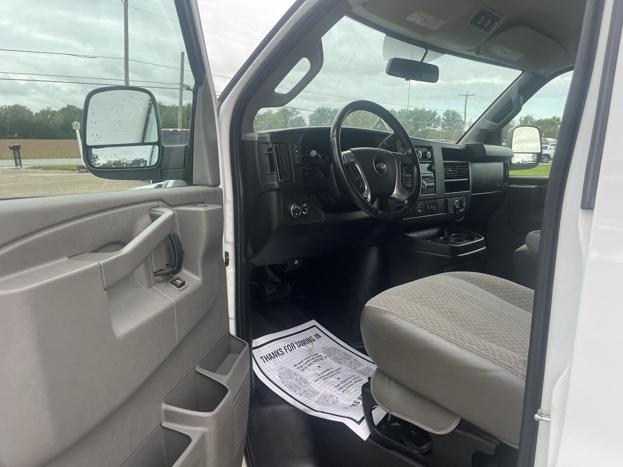Chevrolet Express Passenger RWD 3500 155" LS 2019