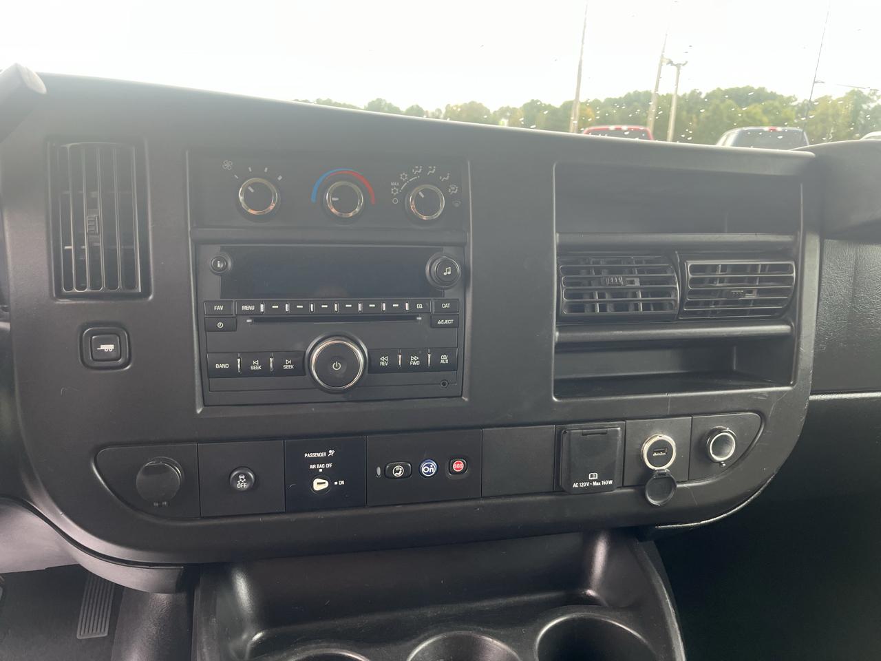 Chevrolet Express Passenger RWD 3500 155" LS 2019