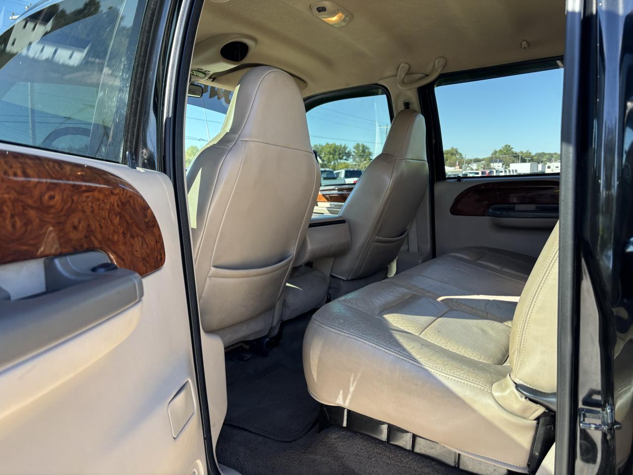 Ford Super Duty F-250 Crew Cab 156" Platinum Edition 4WD 2001