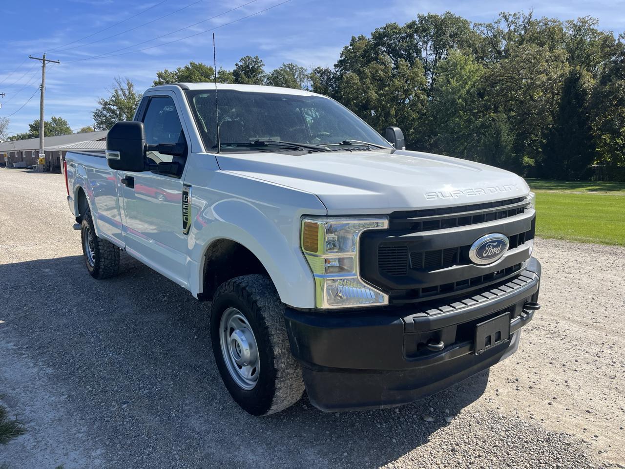 Ford Super Duty F-250 SRW XLT 4WD Reg Cab 8' Box 2022