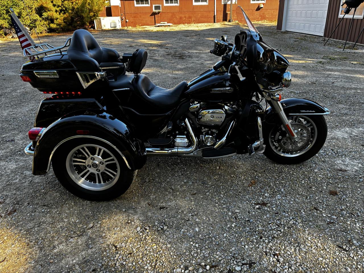 Harley-Davidson FLHTCUTG No data 2020