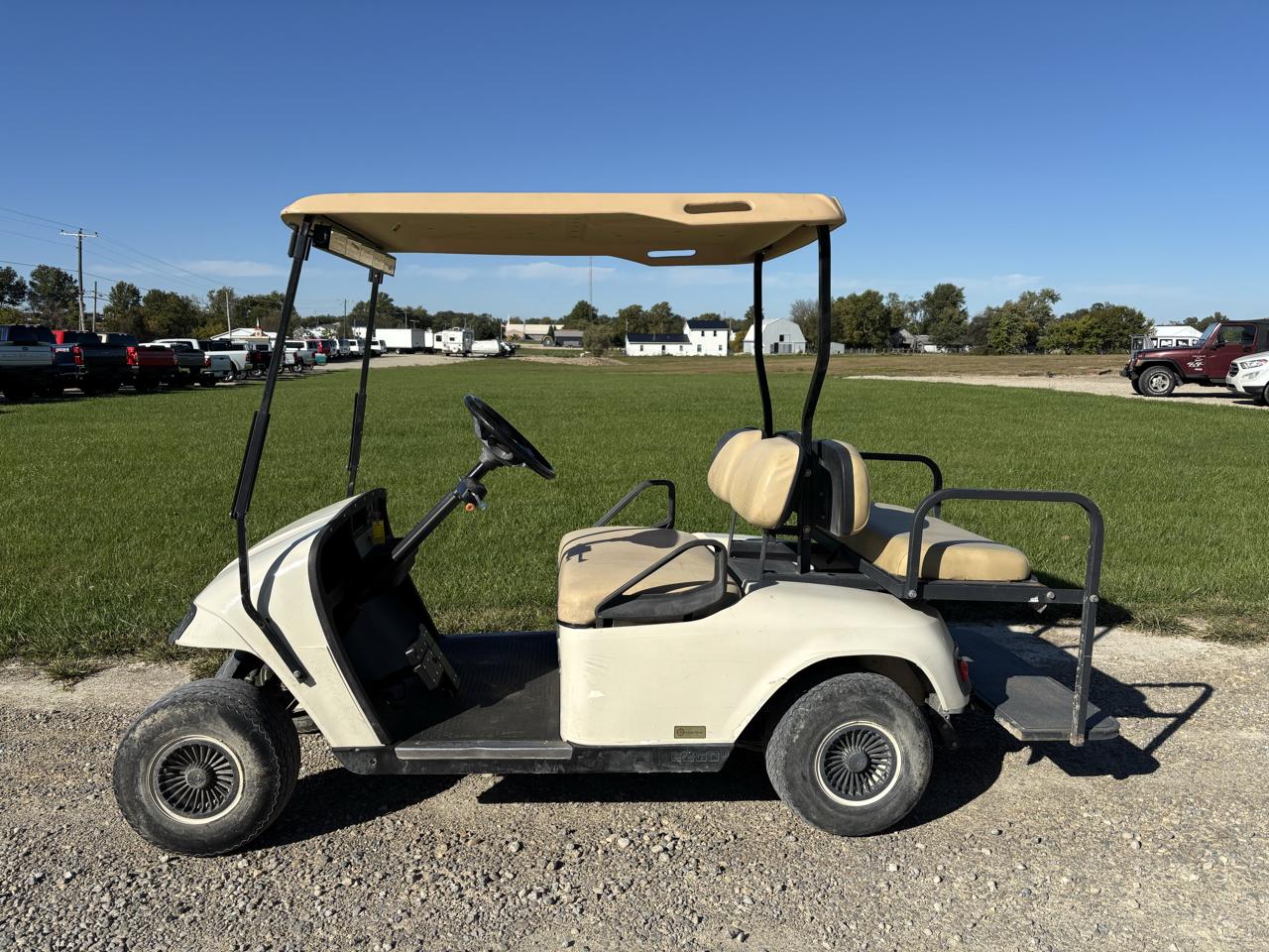 EZ-GO Golf Cart  2011