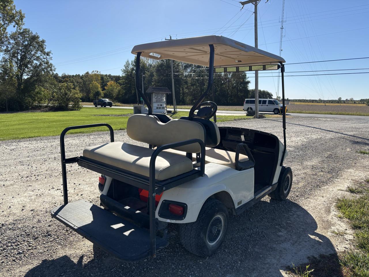 EZ-GO Golf Cart  2011