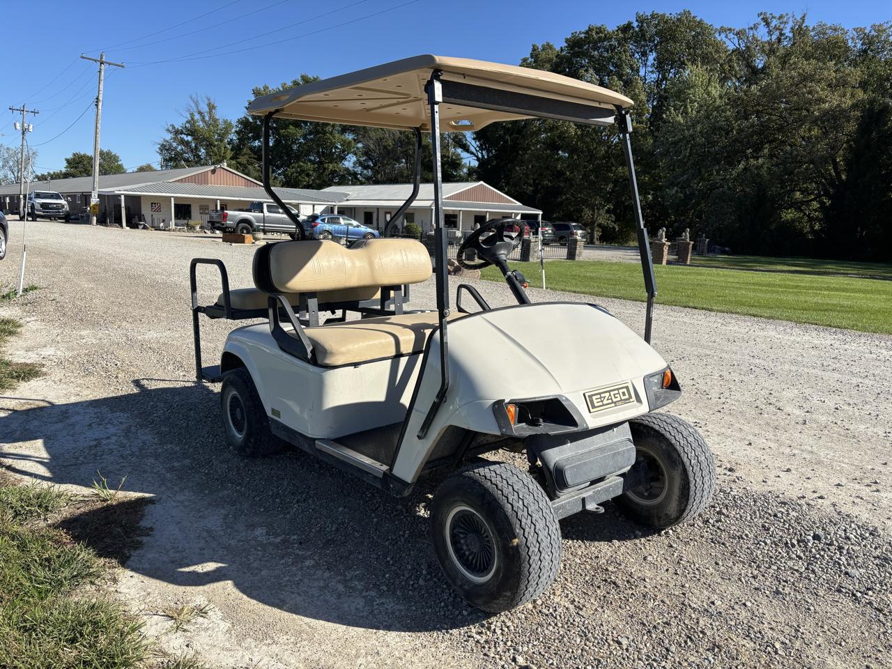 EZ-GO Golf Cart  2011