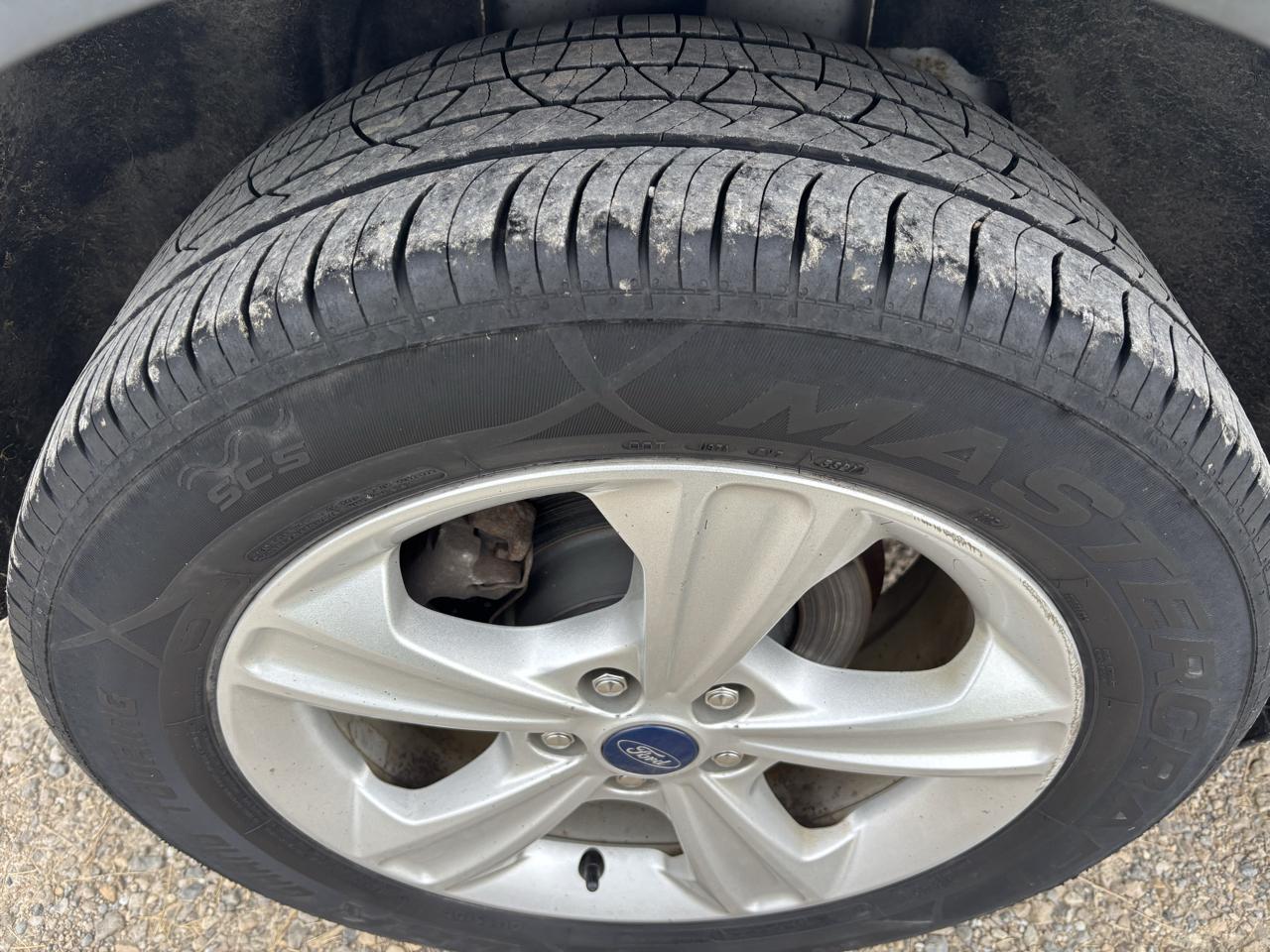 Ford Escape FWD 4dr SE 2013