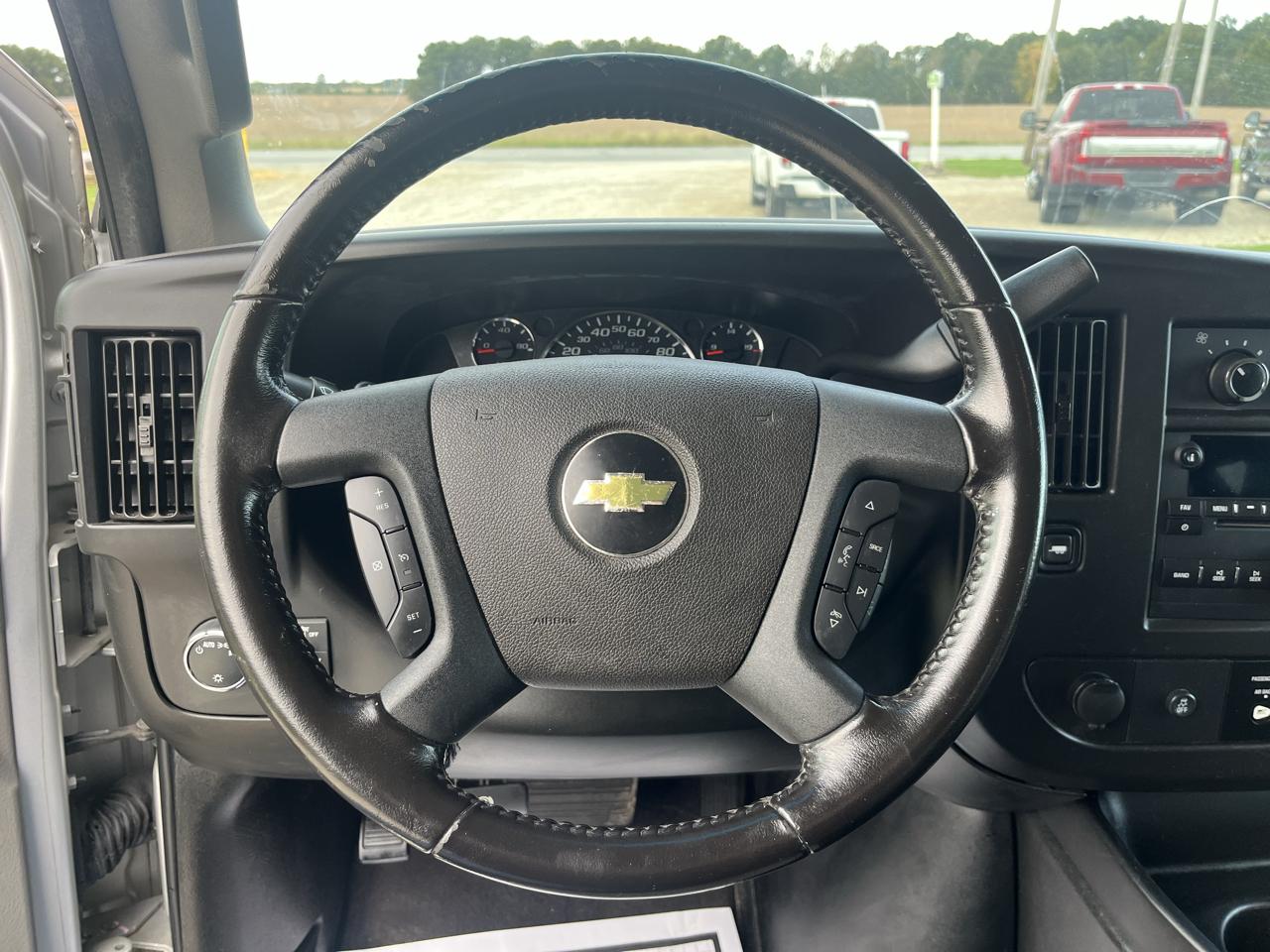 Chevrolet Express Passenger RWD 3500 155" LS 2020