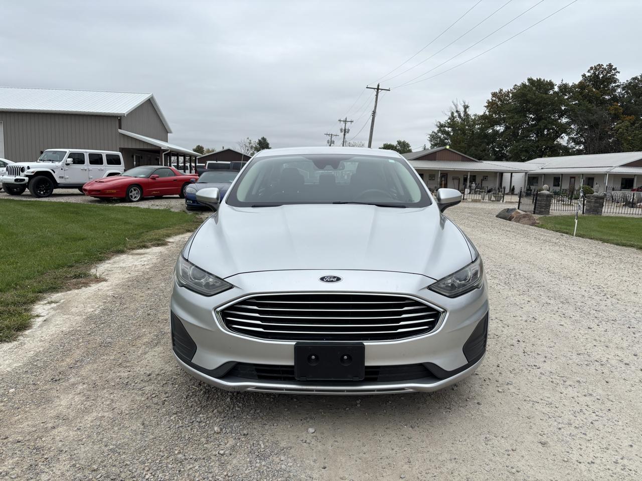 Ford Fusion Hybrid SE FWD 2019