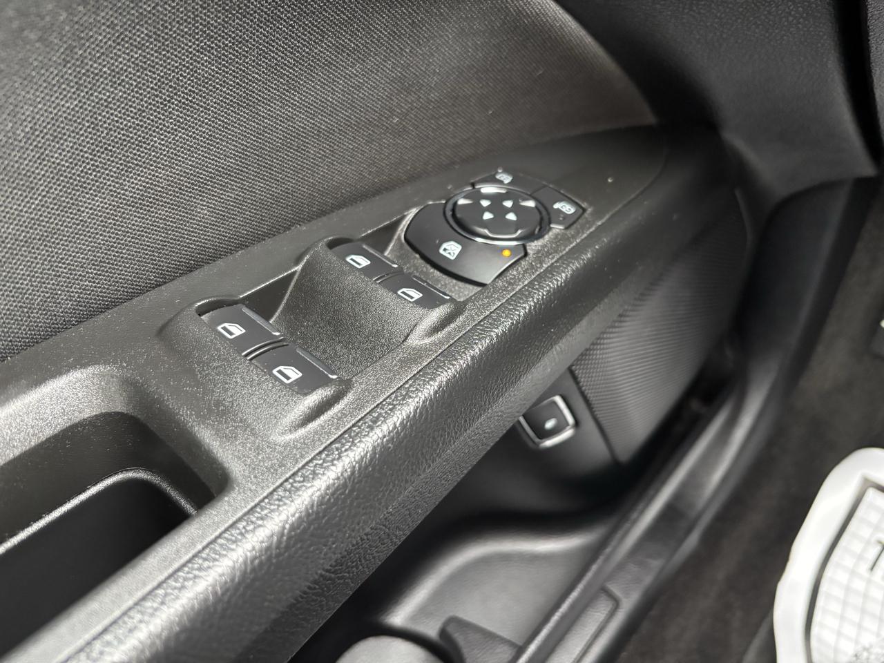 Ford Fusion Hybrid SE FWD 2019