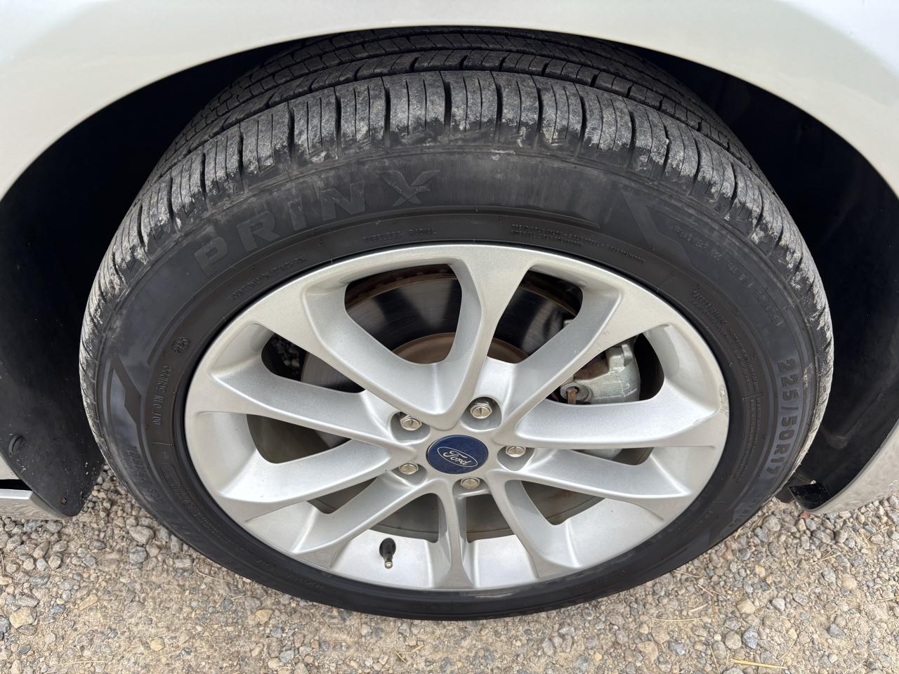 Ford Fusion Hybrid SE FWD 2019