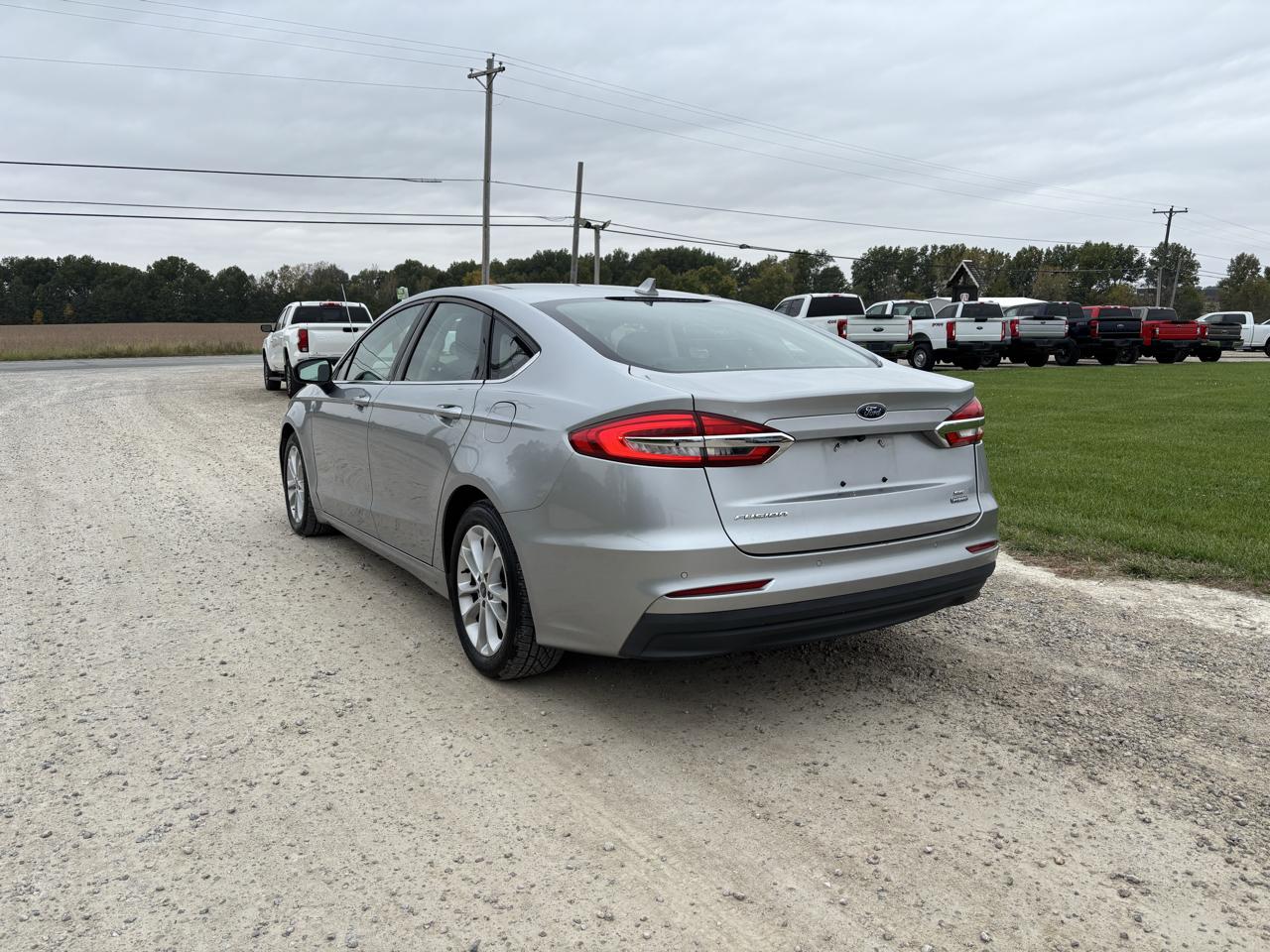 Ford Fusion Hybrid SE FWD 2020