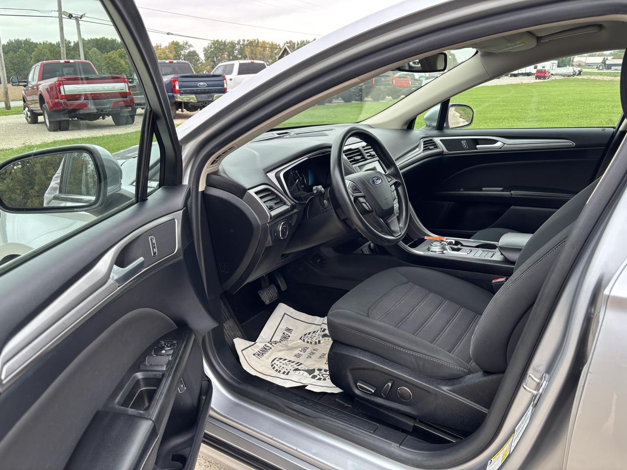Ford Fusion Hybrid SE FWD 2020