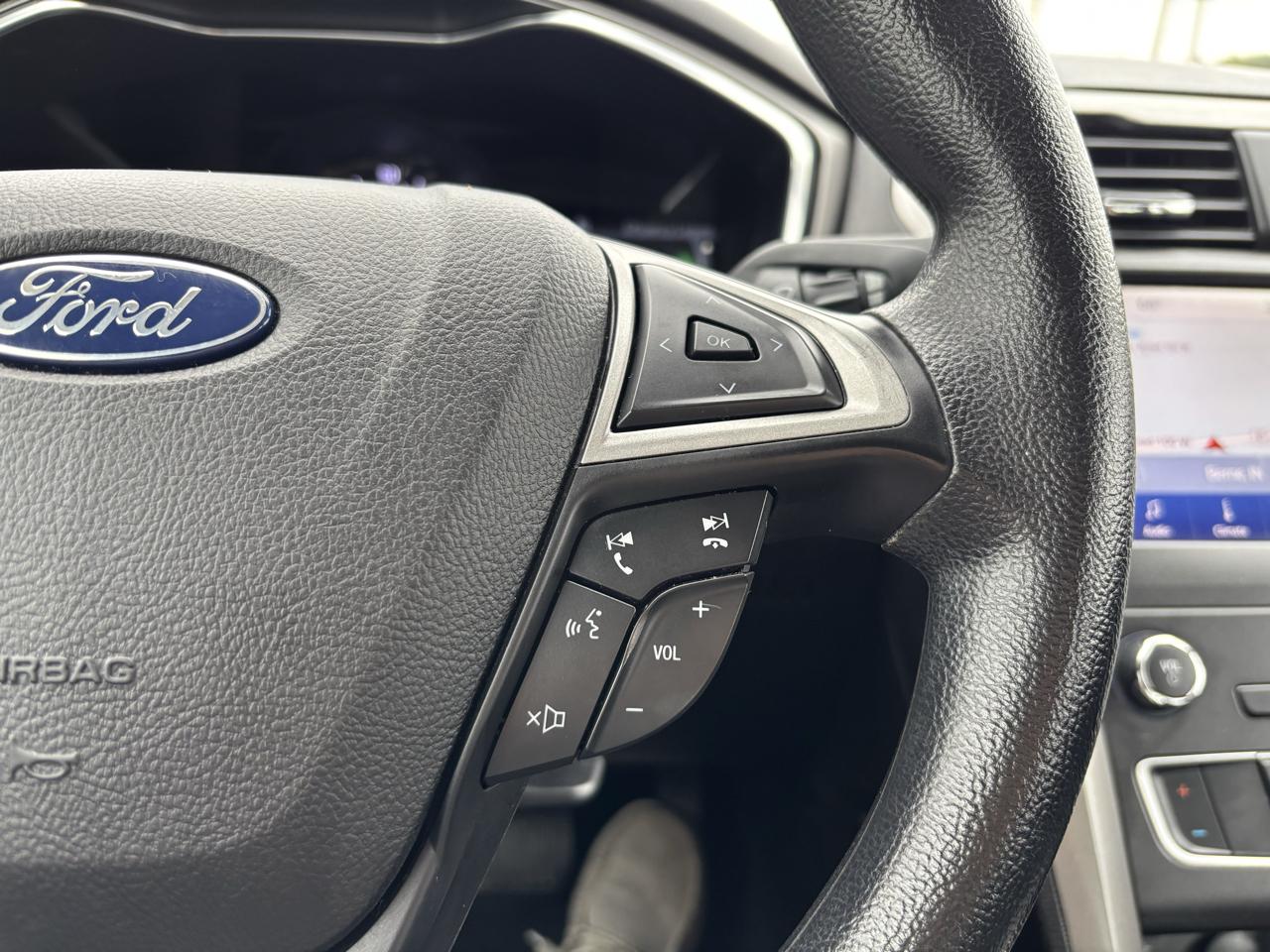 Ford Fusion Hybrid SE FWD 2020