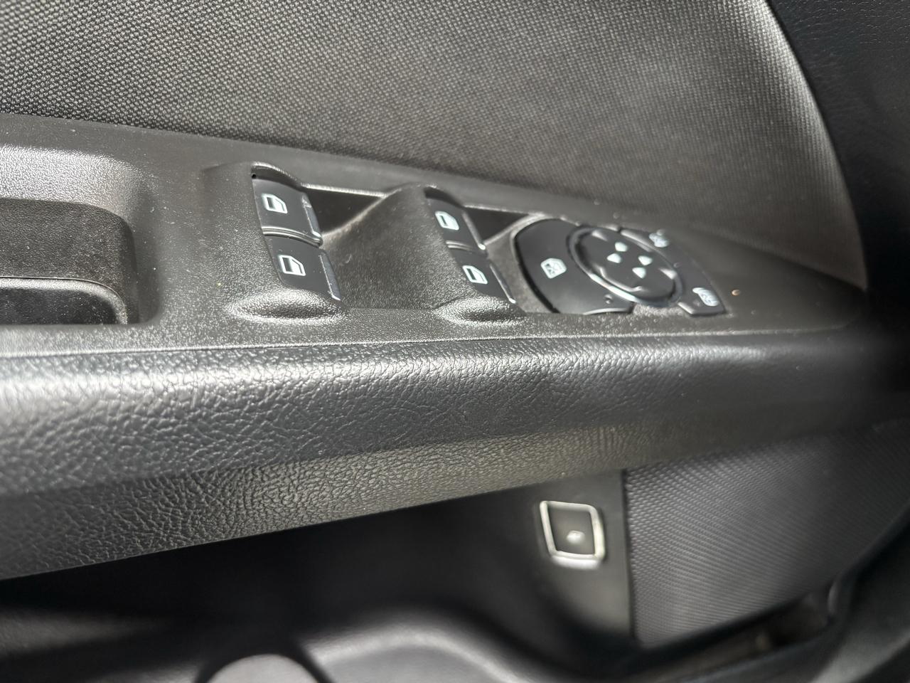 Ford Fusion Hybrid SE FWD 2020