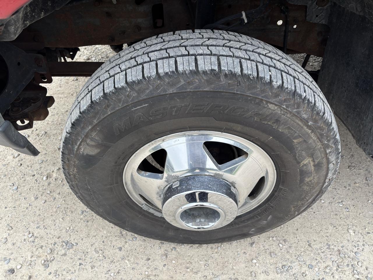 Ford Super Duty F-350 DRW Crew Cab 156" Lariat 4WD 2002