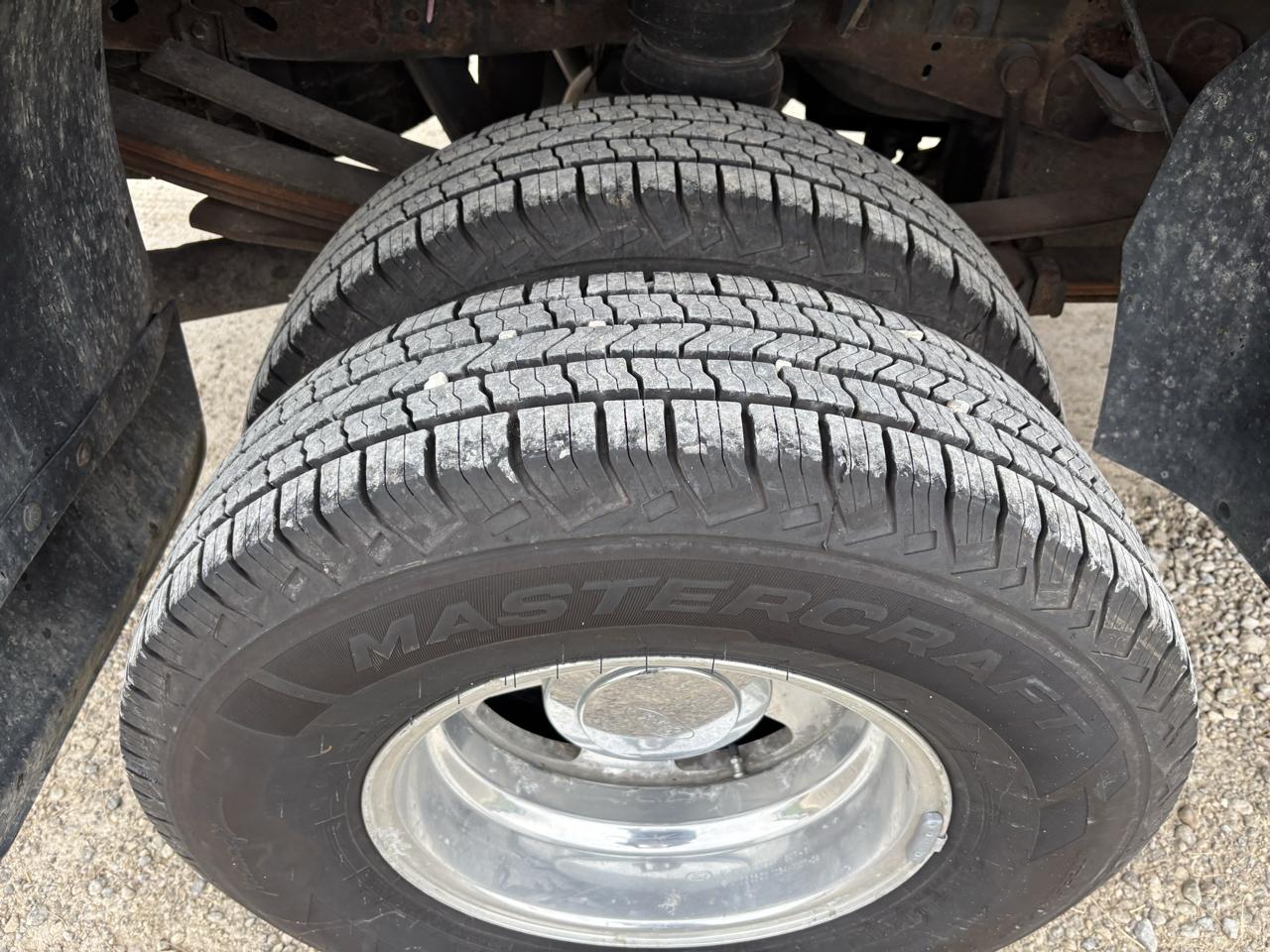Ford Super Duty F-350 DRW Crew Cab 156" Lariat 4WD 2002