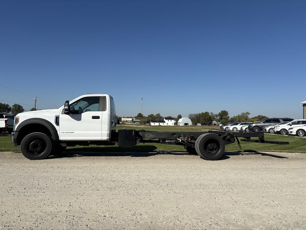 Ford Super Duty F-550 DRW XLT 2WD Reg Cab 145" WB 60" CA 2019