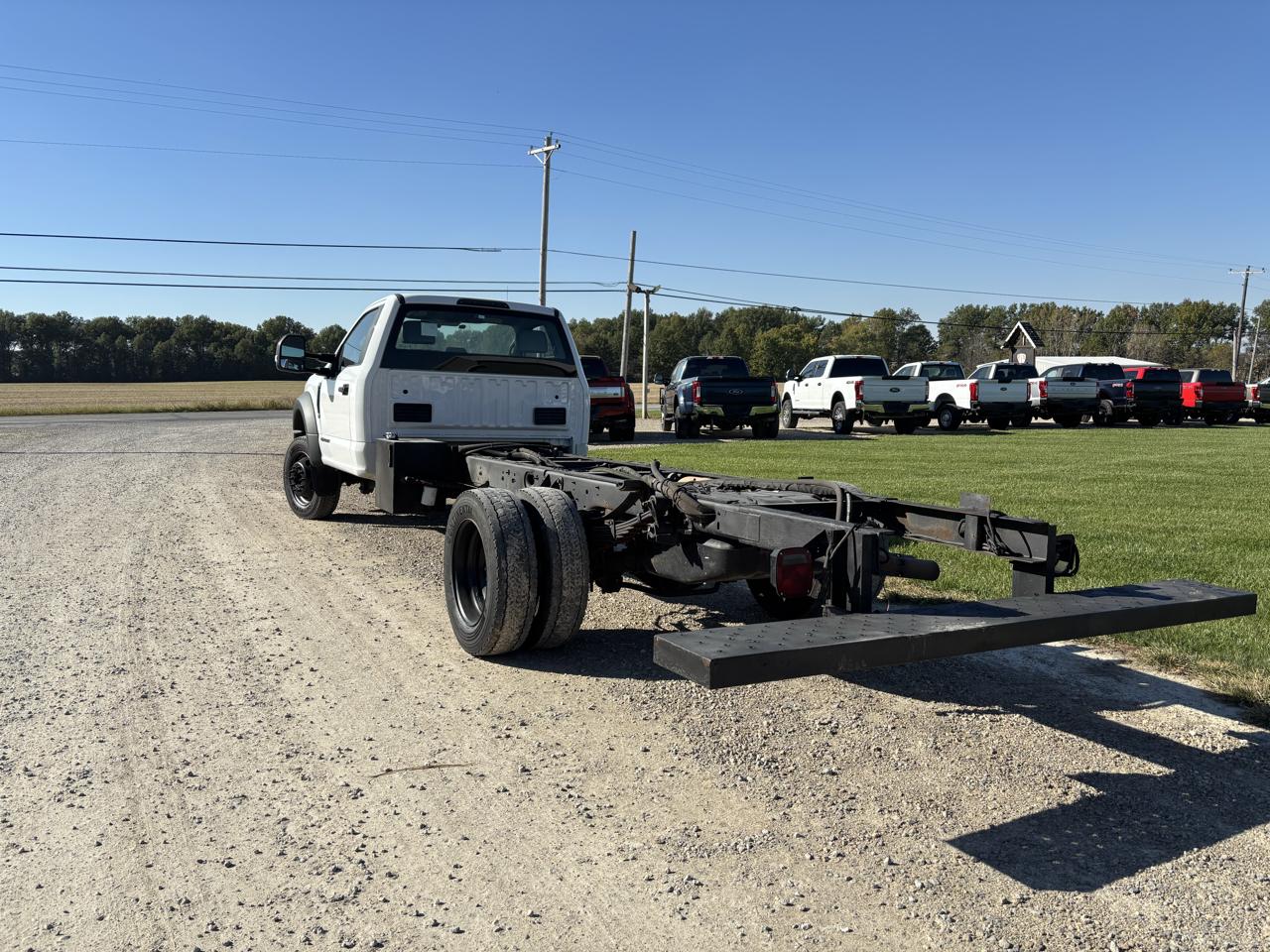 Ford Super Duty F-550 DRW XLT 2WD Reg Cab 145" WB 60" CA 2019