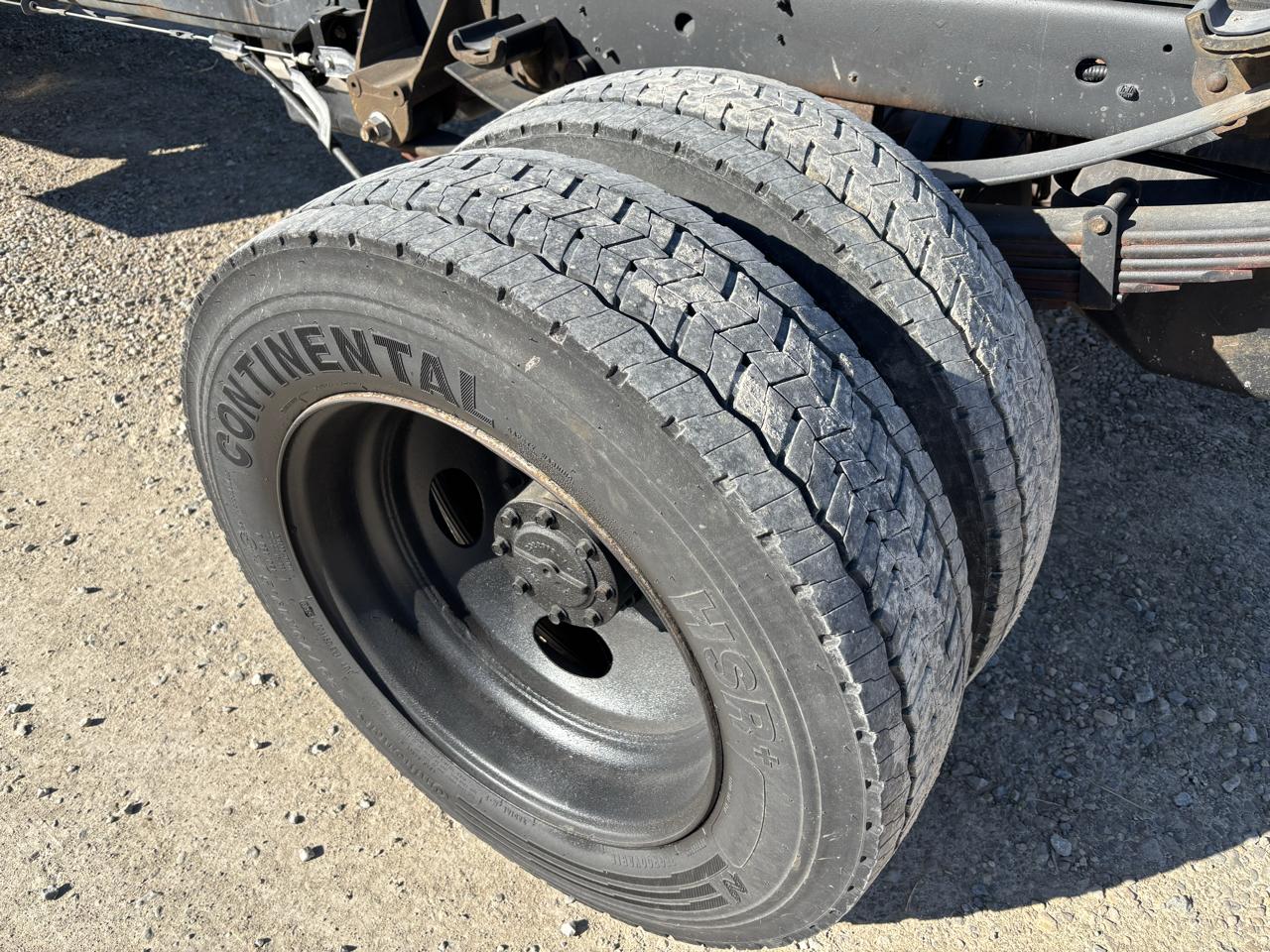 Ford Super Duty F-550 DRW XLT 2WD Reg Cab 145" WB 60" CA 2019