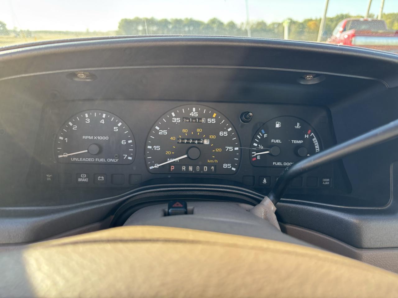 Ford Taurus 4dr Sedan LX 1995