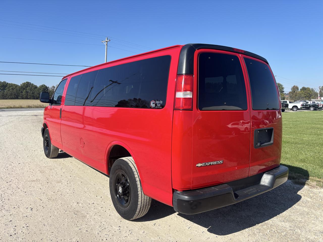 Chevrolet Express Passenger RWD 3500 155" LS 2019