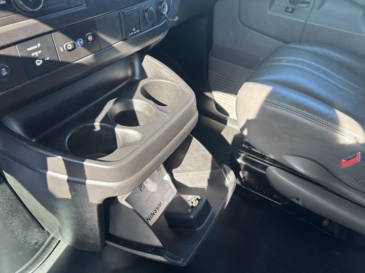 Chevrolet Express Passenger RWD 3500 155" LS 2019