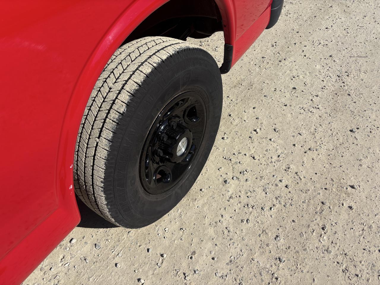 Chevrolet Express Passenger RWD 3500 155" LS 2019