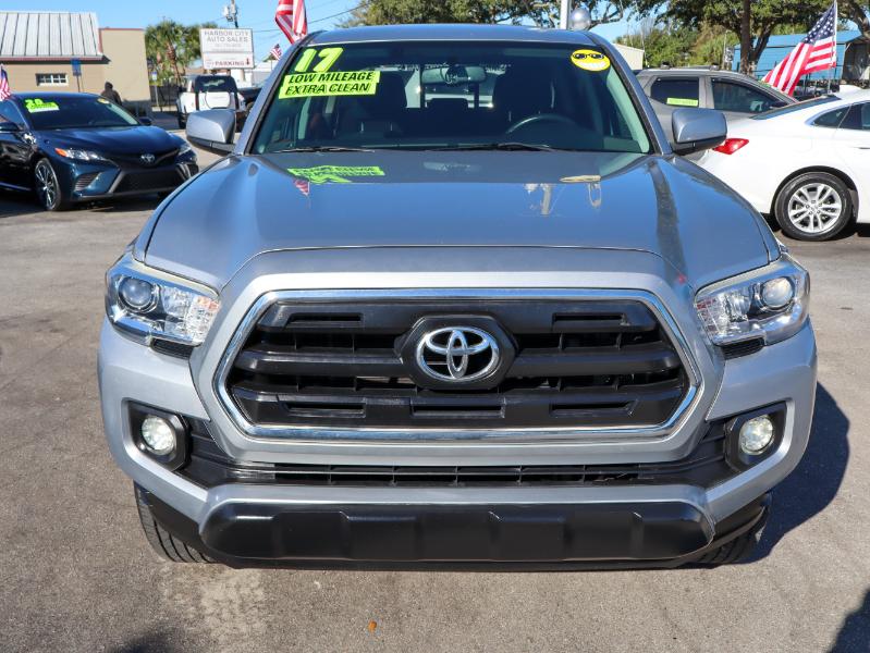 Toyota Tacoma  2017