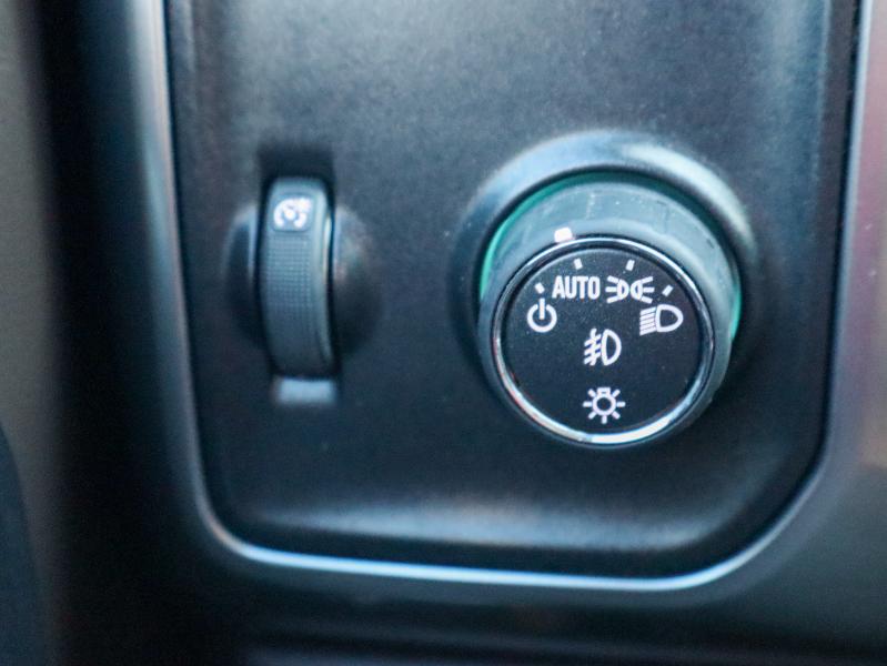 Chevrolet Silverado 1500 2WD Crew Cab 143.5" LTZ w/1LZ 2014