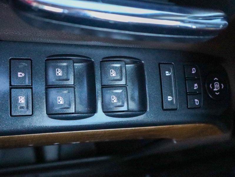 Chevrolet Silverado 1500 2WD Crew Cab 143.5" LTZ w/1LZ 2014