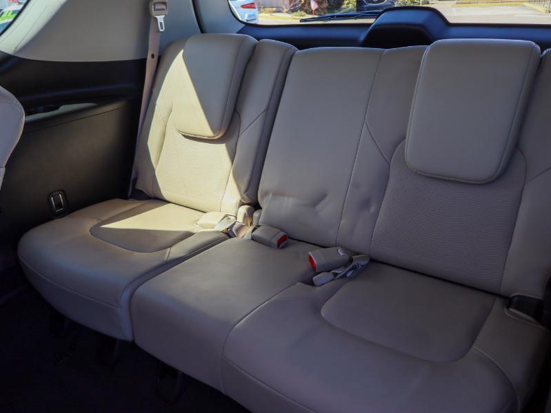 Nissan Armada 4x2 SL 2017