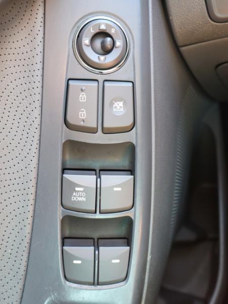 Hyundai Elantra 4dr Sdn Auto Limited 2012