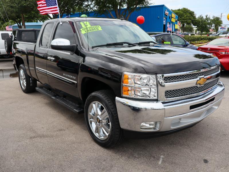 Chevrolet Silverado 1500 2WD Ext Cab 143.5" LT 2013
