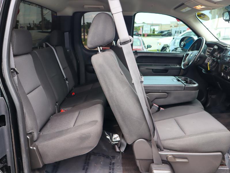 Chevrolet Silverado 1500 2WD Ext Cab 143.5" LT 2013