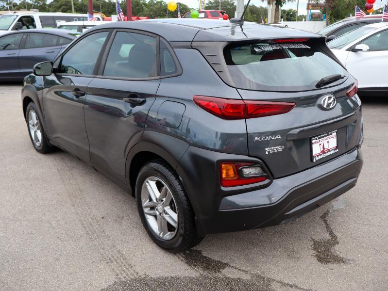 Hyundai Kona SE Auto FWD 2020